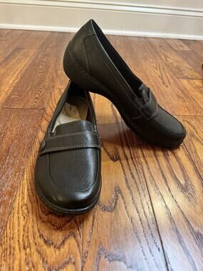Clarks Comfort Collection Cora Daisy Black Slip On Loafer Shoes Women's 7